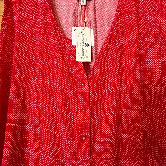 GRAND & GREENE NWT RED & WHITE SLEEVELESS TOP/ TUNIC SIZE 3X - Picture 3 of 5